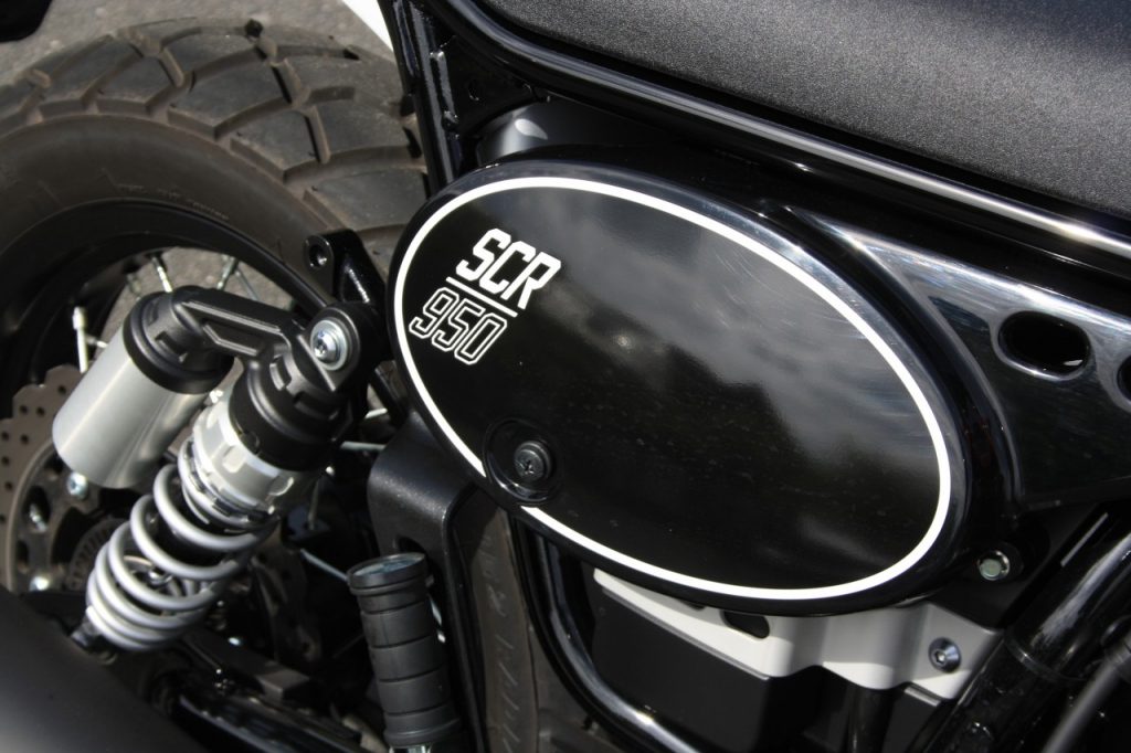 Yamaha SCR950, le bonheur est dans le pré.