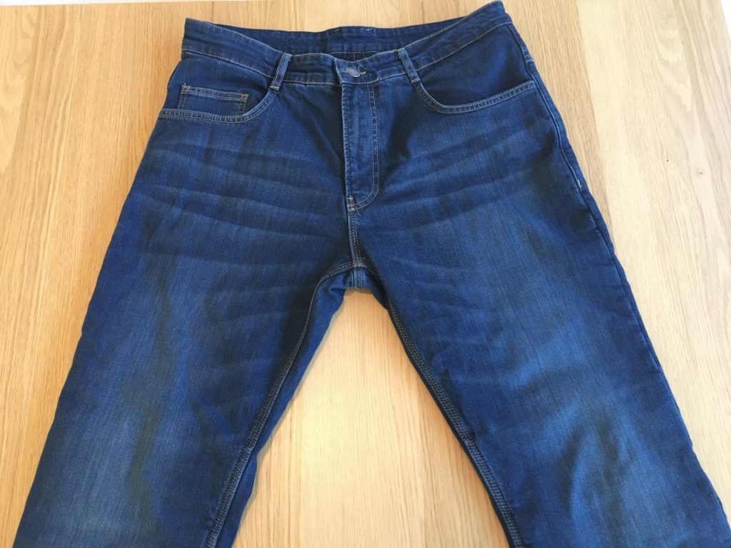 Jeans OVERLAP MANX DIRT : L’invisible bien concret !