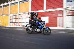 BMW G310R: démocratique mais bien Béhème!