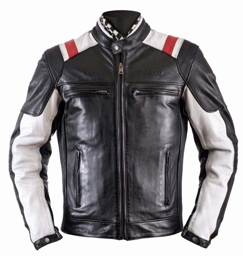 Helstons aussi aime le vintage racing avec la Trust