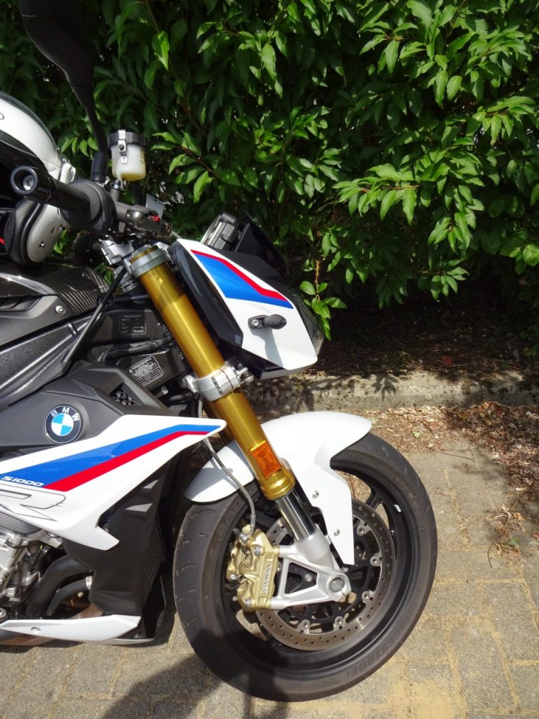 BMW S1000R , pas de quartier !