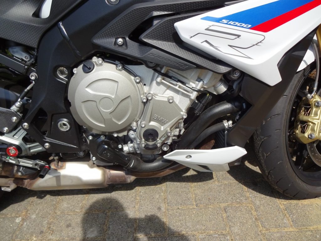 BMW S1000R , pas de quartier !