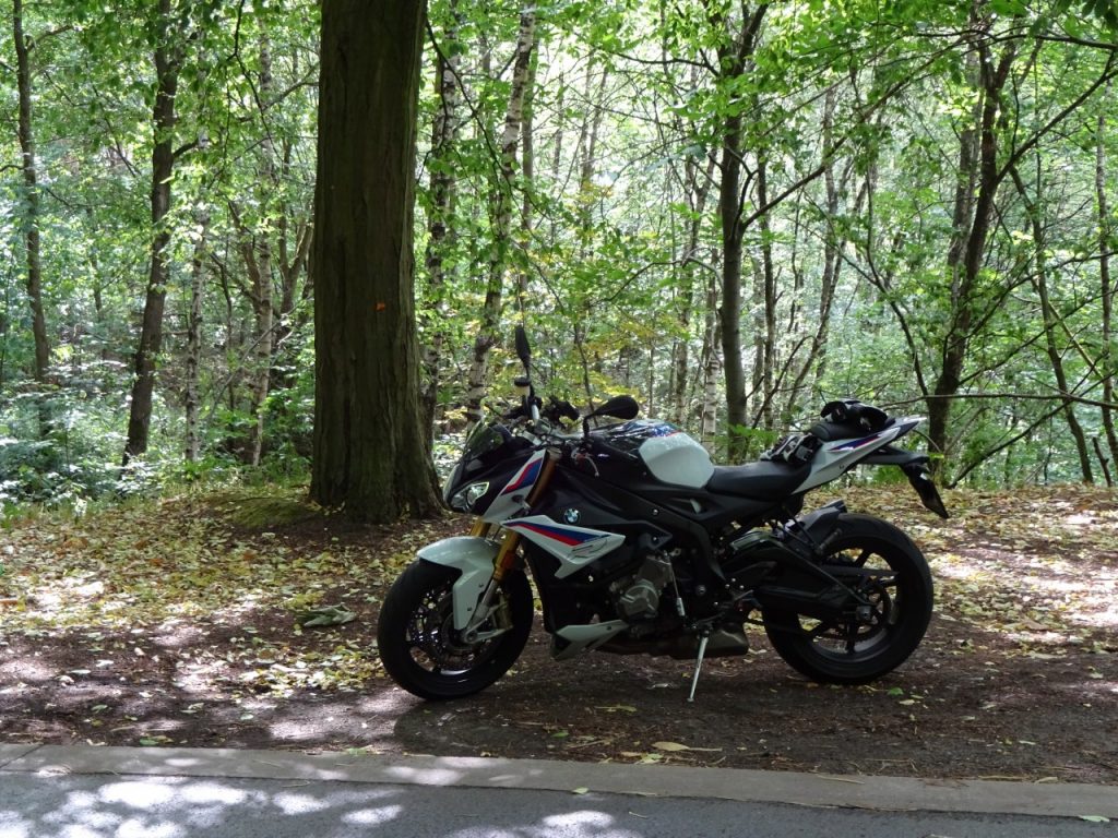 BMW S1000R , pas de quartier !