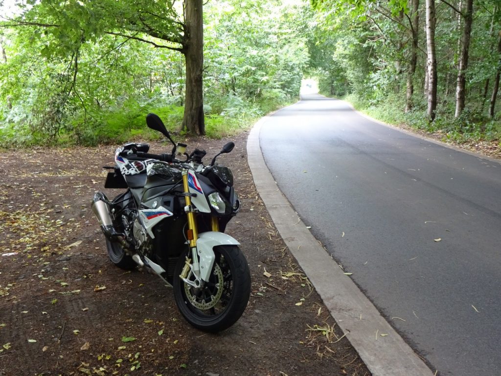 BMW S1000R , pas de quartier !