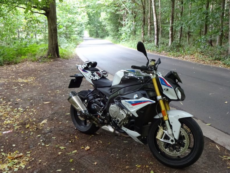BMW S1000R , pas de quartier !