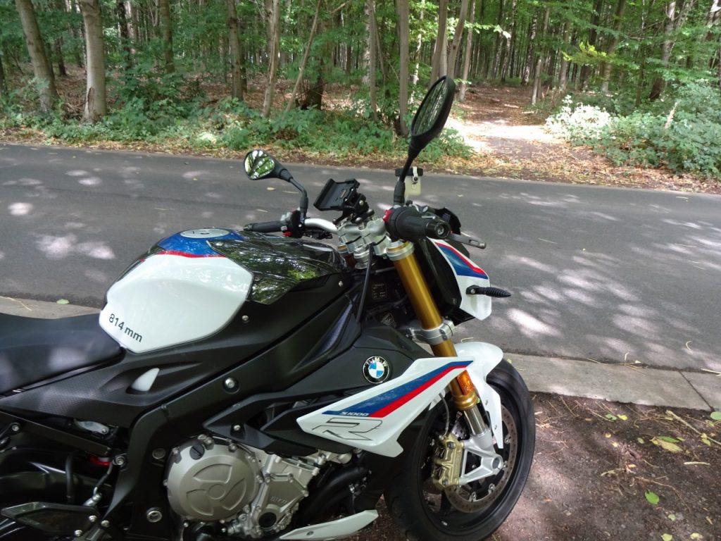 BMW S1000R , pas de quartier !