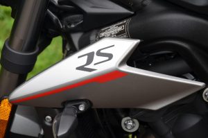 Triumph Street Triple RS 2017 : les anglais ont tiré les premiers !