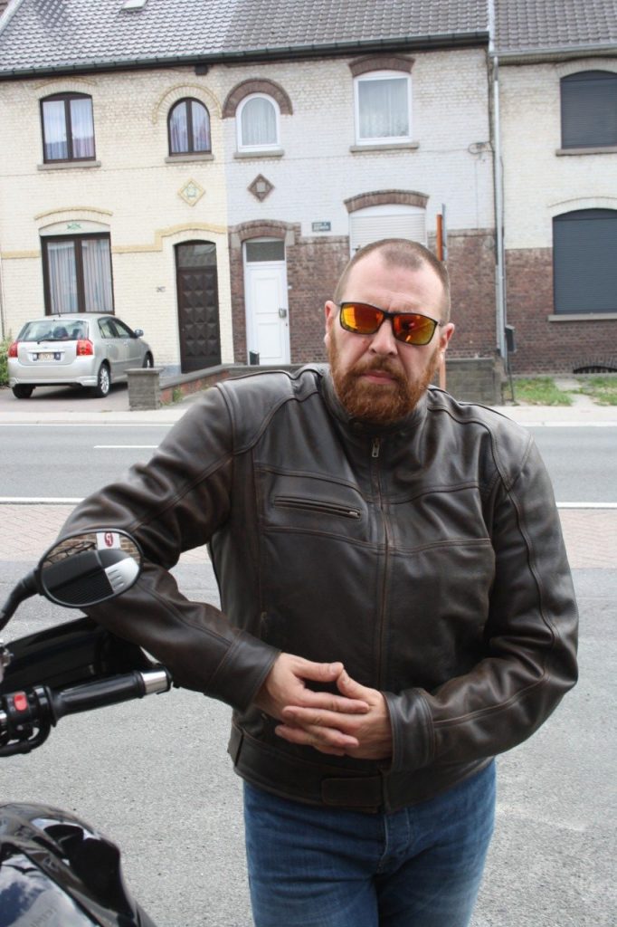 Blouson cuir Zolki Biker Vintage, chic et pas cher.