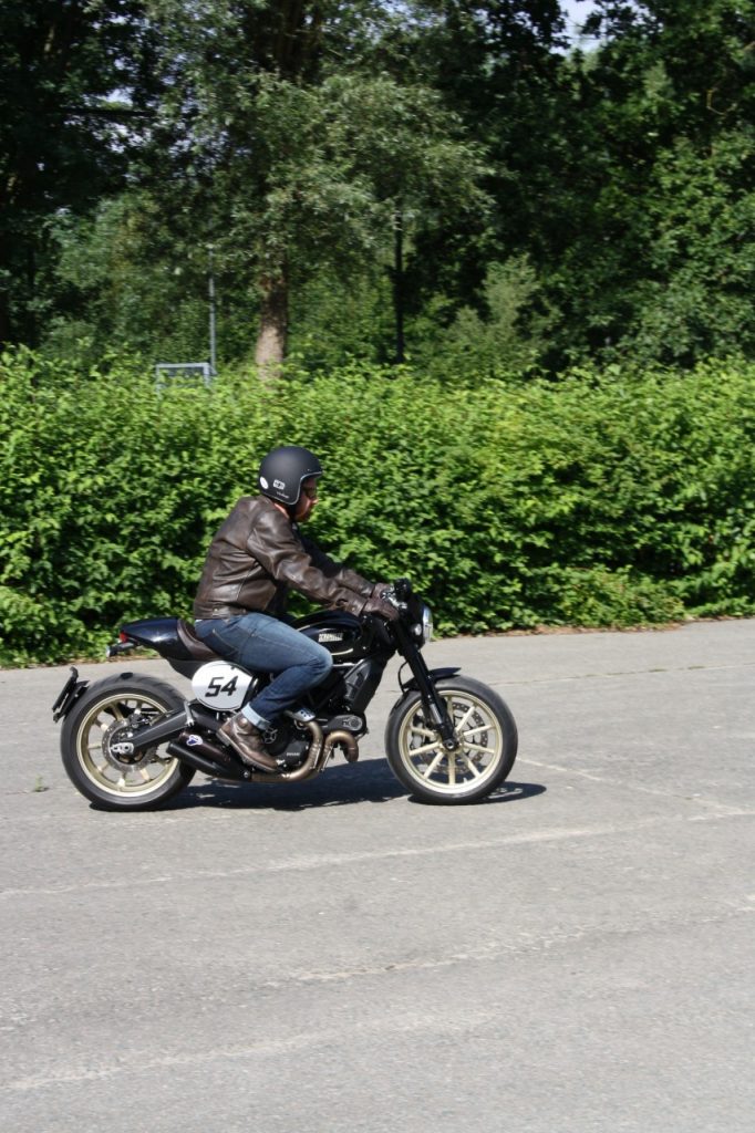 Ducati Scrambler Café Racer, Molto Decaffeinato…
