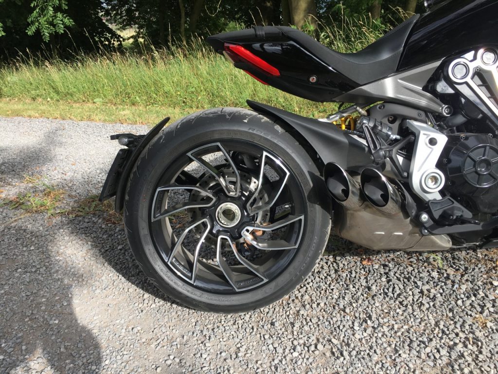 Le diable s’habille en Ducati !