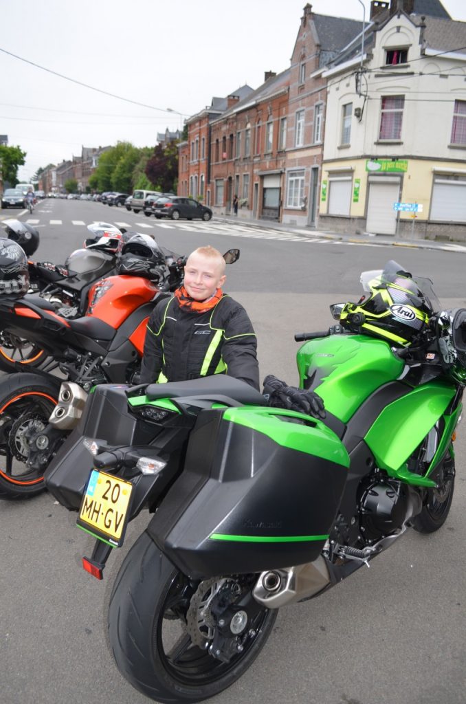 Kawasaki Z1000SX madame Hulk