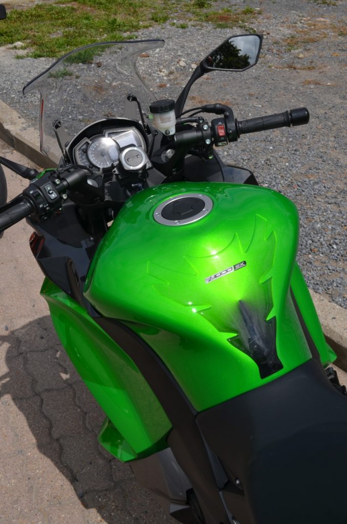 Kawasaki Z1000SX madame Hulk