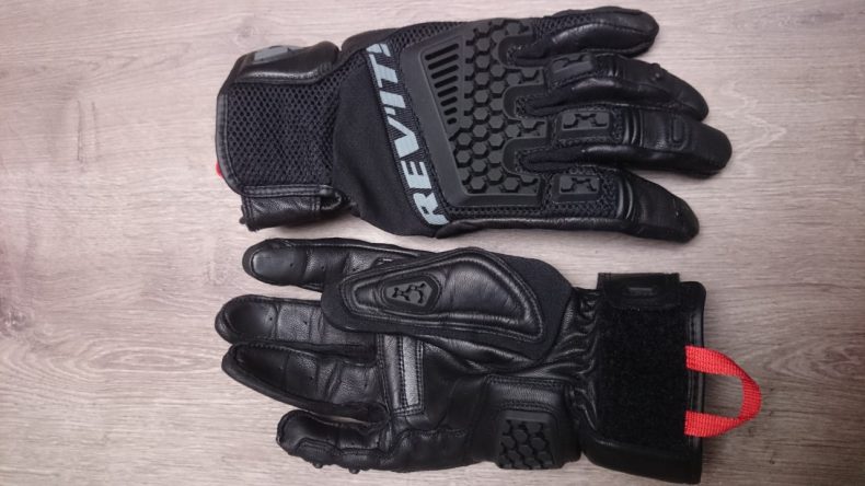 Rev’it! Sand 3: gants d’été à usages divers