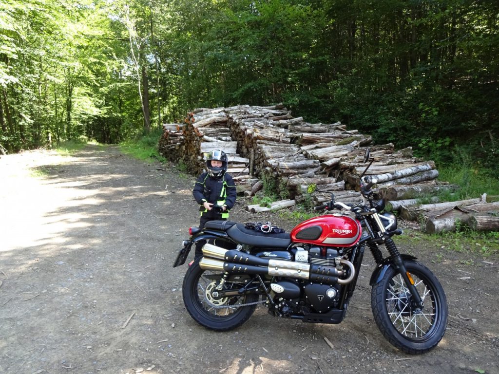 Triumph Street Scrambler fidèle et éternelle