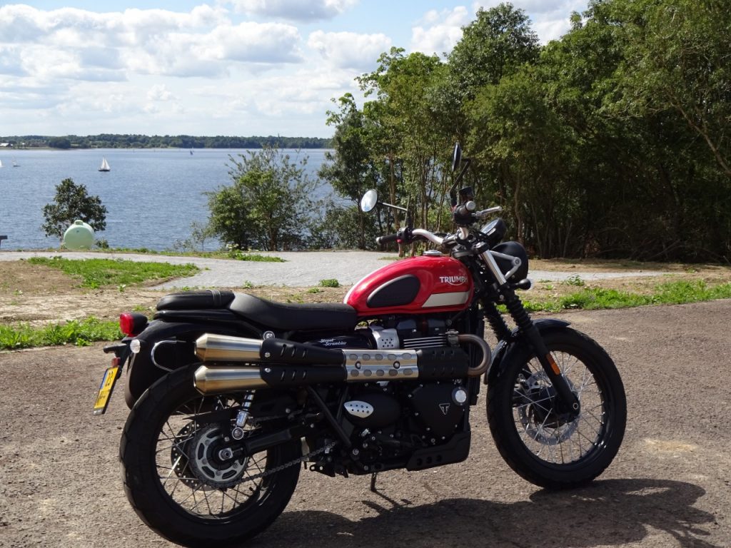 Triumph Street Scrambler fidèle et éternelle