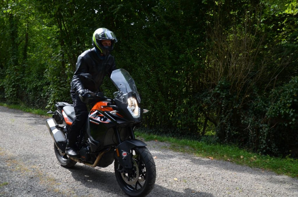 KTM 1090 ADVENTURE  : la petite se rebiffe !