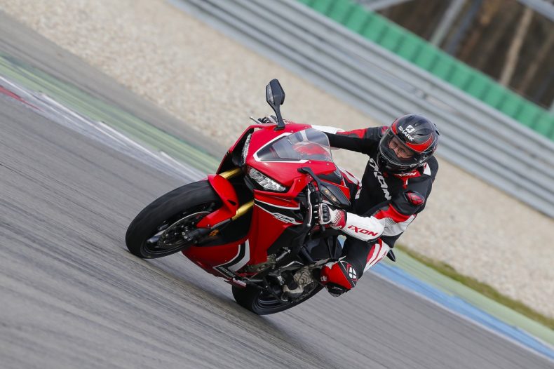 Honda CBR1000RR Fireblade: fin de consensus