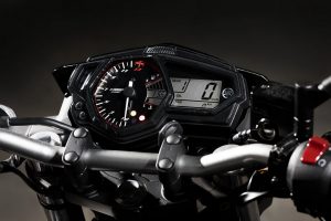 Yamaha MT-03 2018: plus gros n&rsquo;est pas mieux