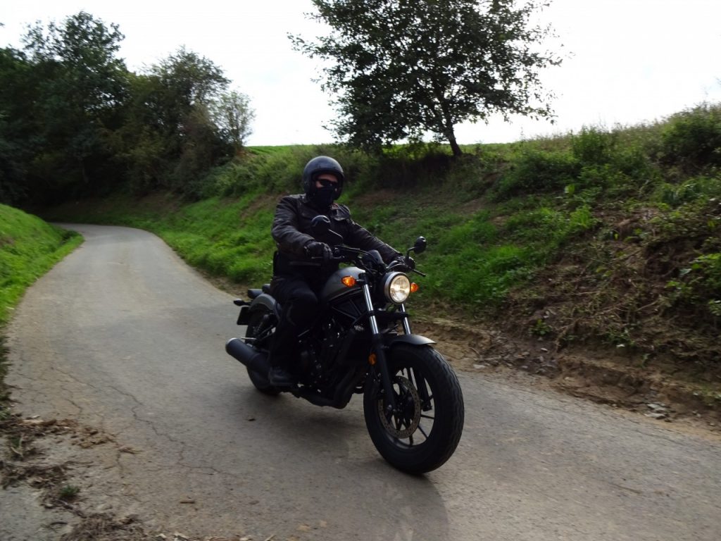 Honda CMX 500 Rebel, le A2 version perfecto et jet.