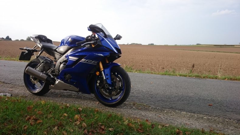 Yamaha R6: l’ère six