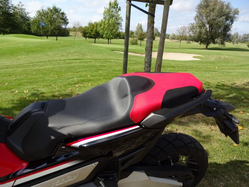 Honda X-ADV rencontre d&rsquo;un autre type