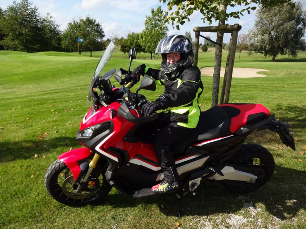 Honda X-ADV rencontre d&rsquo;un autre type