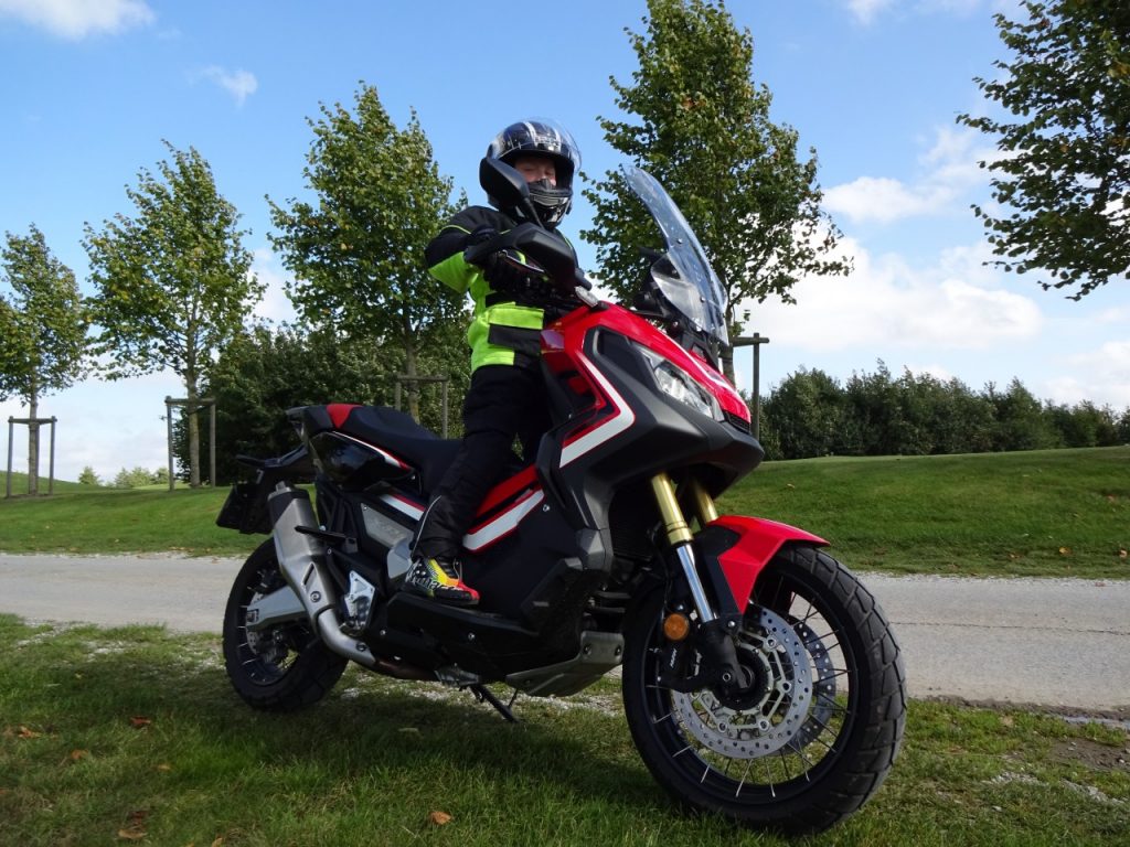 Honda X-ADV rencontre d&rsquo;un autre type