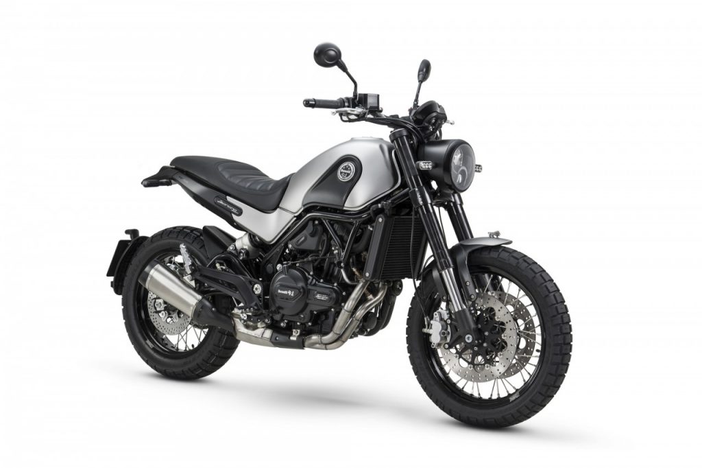 Benelli est de retour avec le TRK502 et le Leoncino