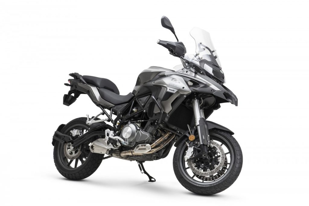 Benelli est de retour avec le TRK502 et le Leoncino