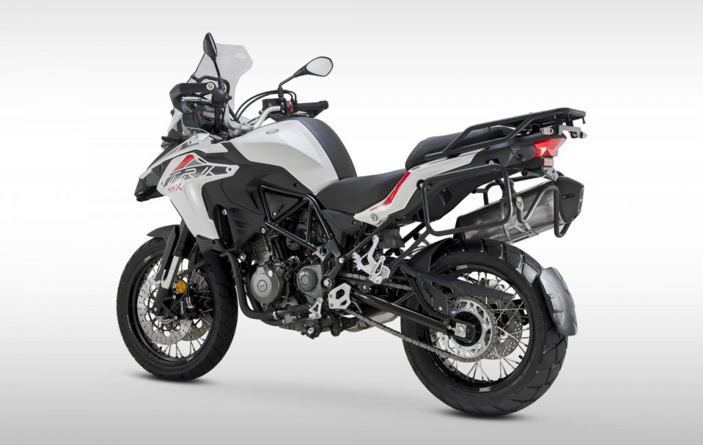 Benelli est de retour avec le TRK502 et le Leoncino