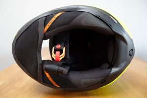 Schuberth R2 : la politique du compromis.