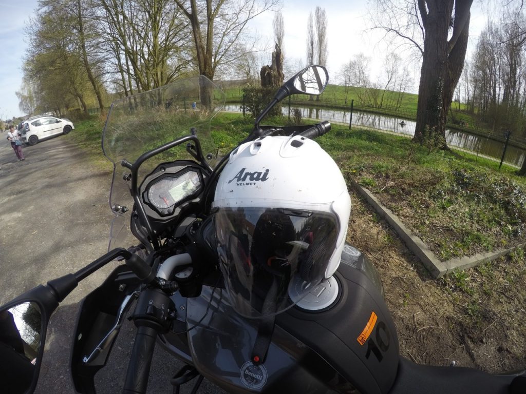 Le Arai SZ-Ram X, le jet haut de gamme et sportif