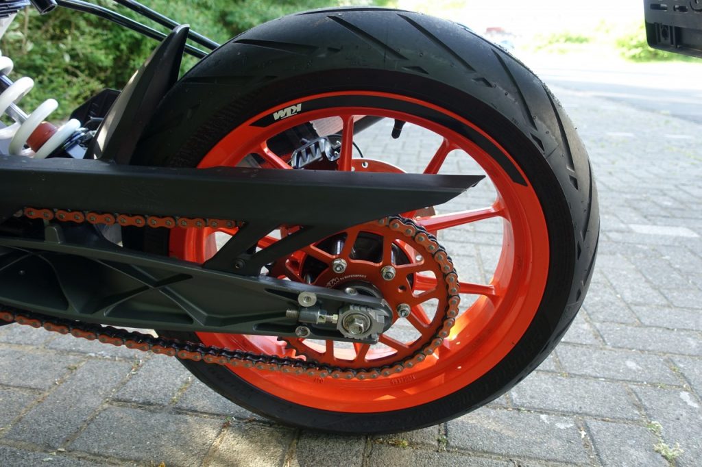 La Bomba autrichienne, KTM Duke 390