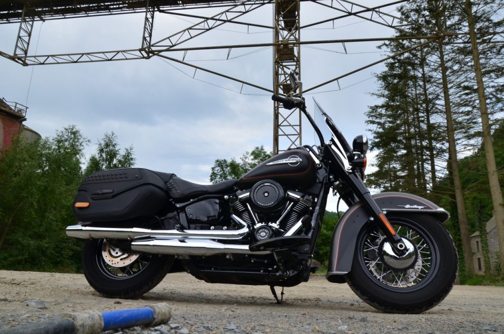 Harley Davidson Héritage Classic 2018 : la branche obscure de l’arbre généalogique.