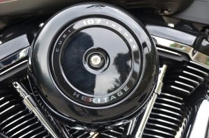 Harley Davidson Héritage Classic 2018 : la branche obscure de l’arbre généalogique.