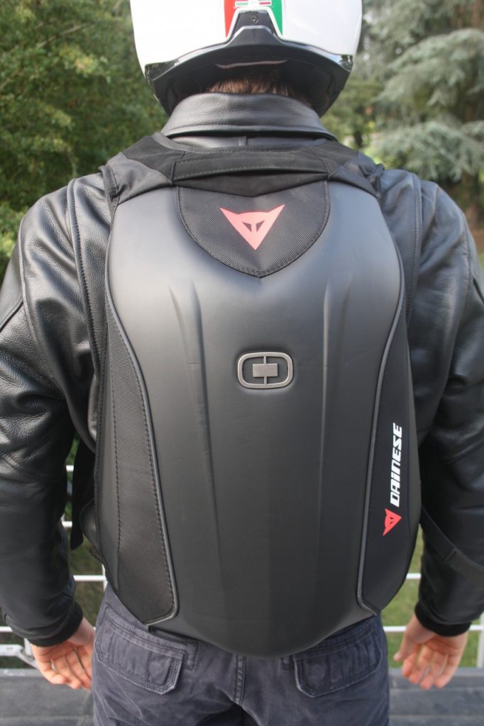 Sac à dos Dainese D-Mach, le look et la qualité.