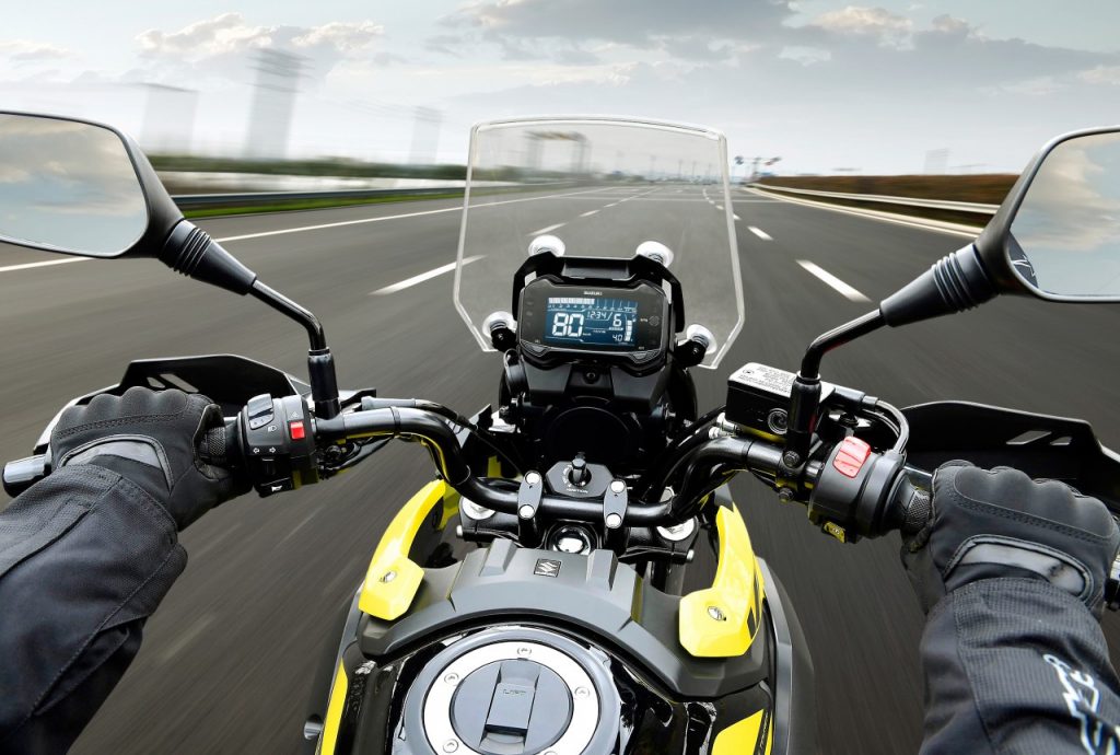 Suzuki DL250 V-Strom: pourquoi pas un petit trail?