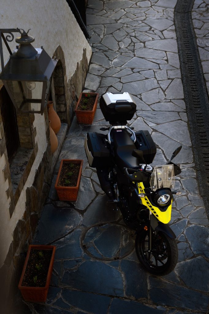 Suzuki DL250 V-Strom: pourquoi pas un petit trail?