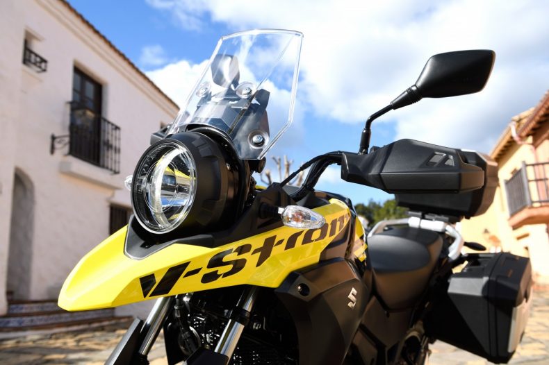 Suzuki DL250 V-Strom: pourquoi pas un petit trail?