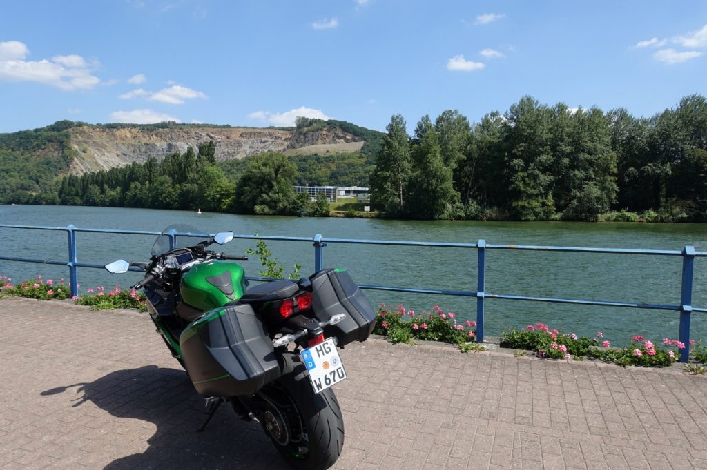 Hulk version deux roues, la Kawasaki H2SX