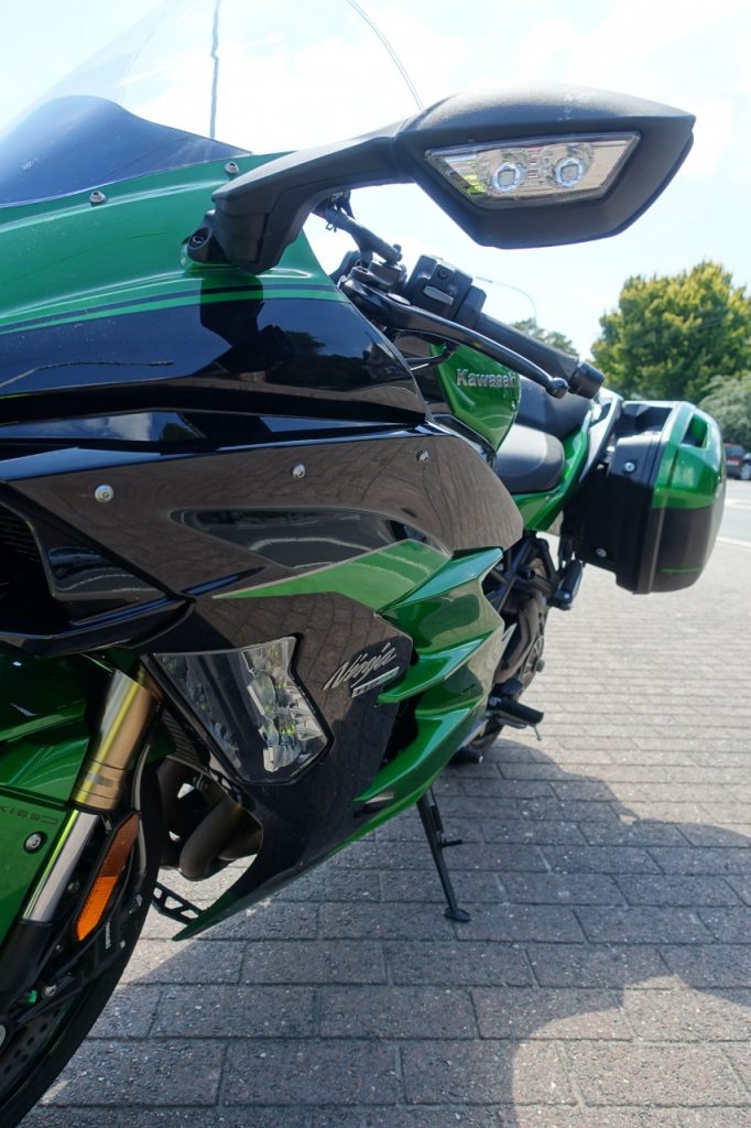 Hulk version deux roues, la Kawasaki H2SX