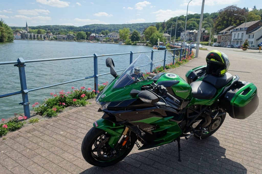 Hulk version deux roues, la Kawasaki H2SX