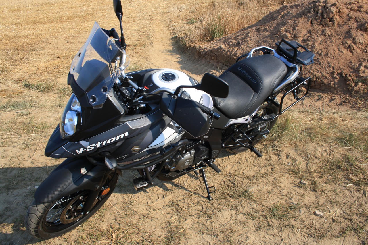 Suzuki DL 650 V-Strom Spécial transformation moto
