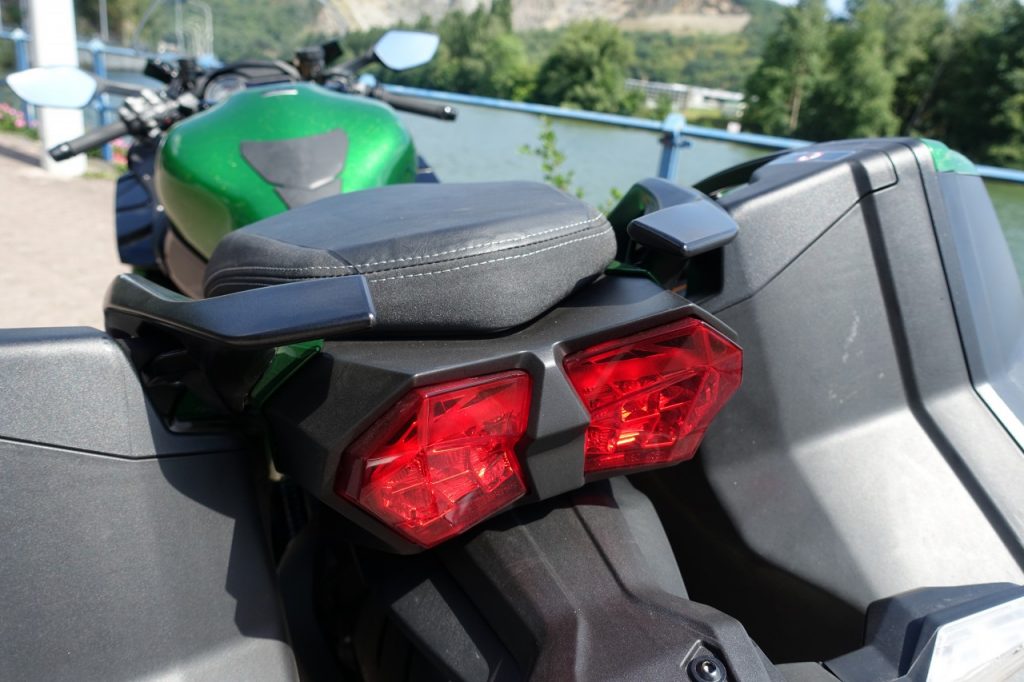 Hulk version deux roues, la Kawasaki H2SX