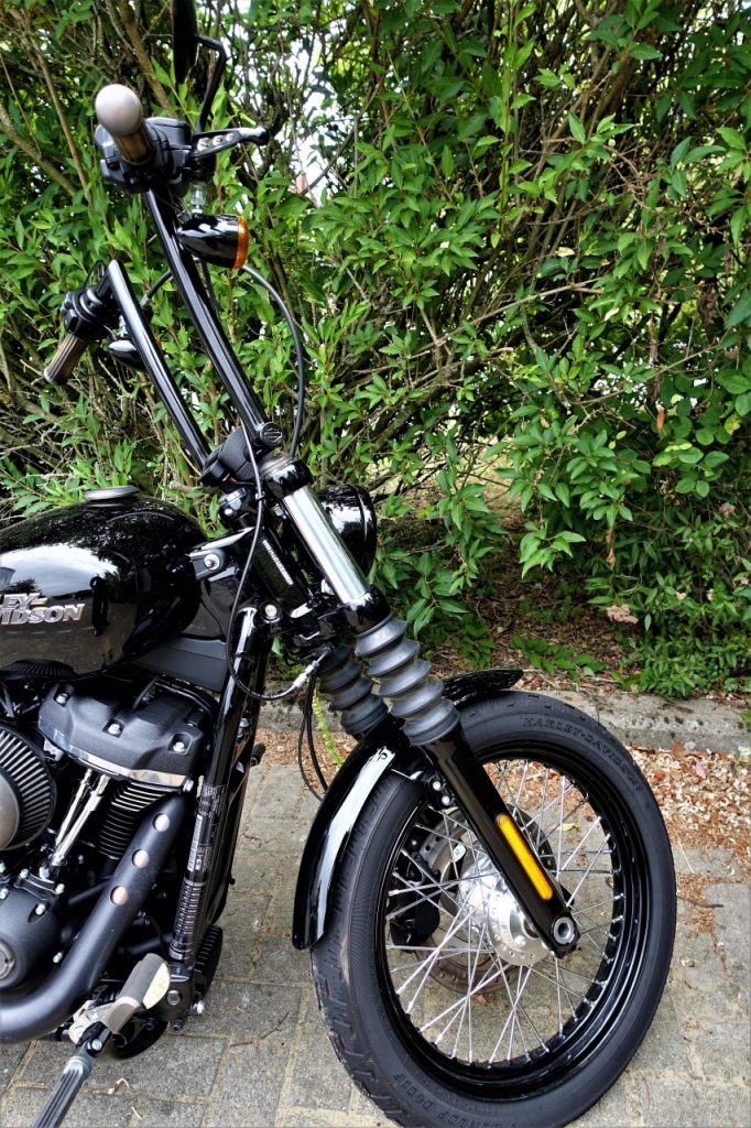 Harley-Davidson, découverte de la customisation en Street Bob