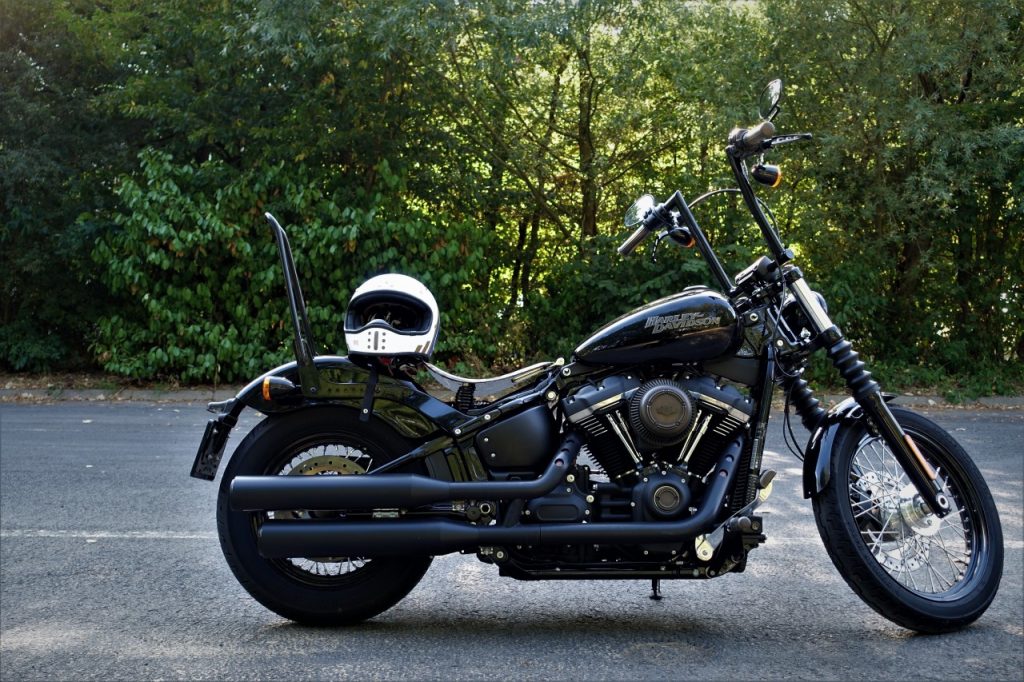 Harley-Davidson, découverte de la customisation en Street Bob