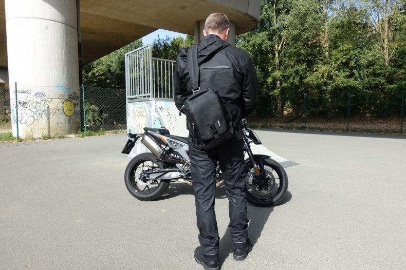 Kriega Sling EDC petit et pratique