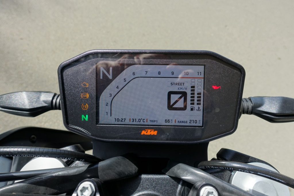 KTM Duke 790, celle qui manquait