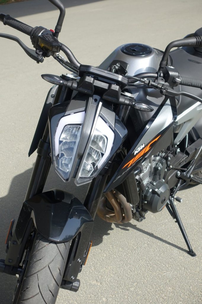 KTM Duke 790, celle qui manquait