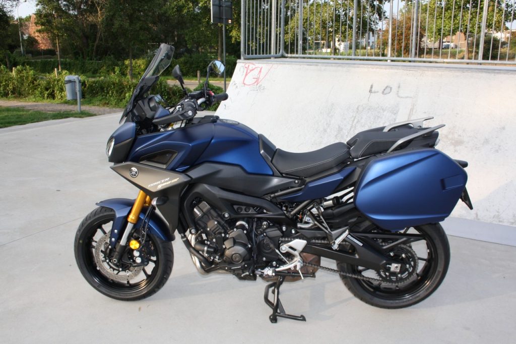 Yamaha Tracer 900 GT, la même en mieux.